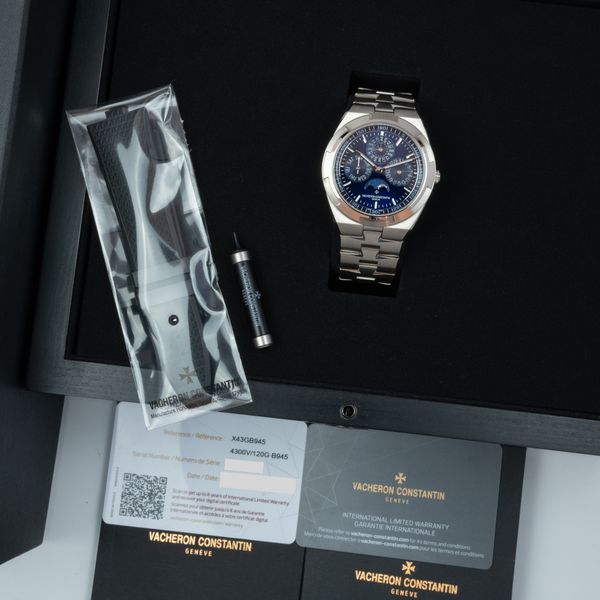 Vacheron Constantin Overseas 4300V/120G-B945